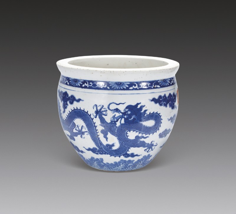 青花云龙纹缸