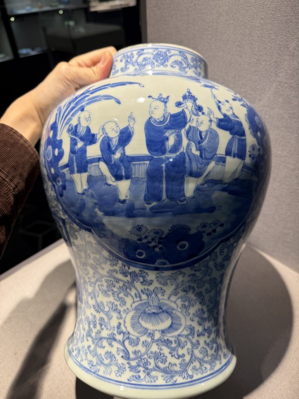 清 铁线描开窗婴戏大罐 - 图5