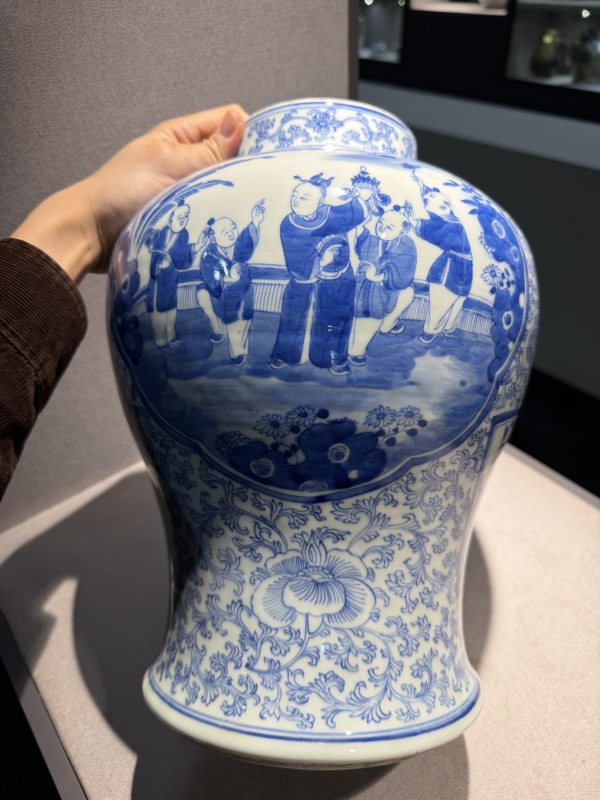 清 铁线描开窗婴戏大罐 - 图7