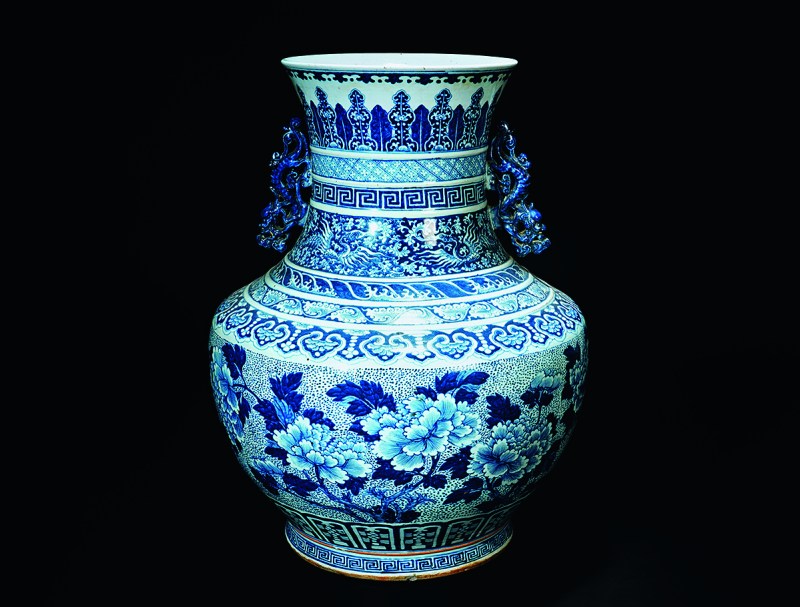 清中期 青花花卉双耳尊 - 图1