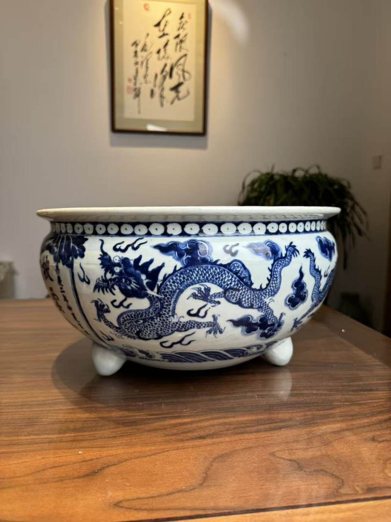 清嘉庆 青花嘉庆二年三足香炉 - 图4