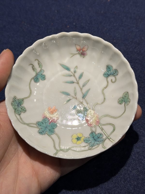 清光绪 粉彩过枝癞瓜纹盖碗（一对） - 图12