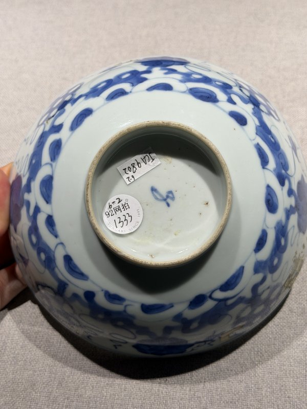 清代 青花人物故事及缠枝花卉纹碗一组六件 - 图24