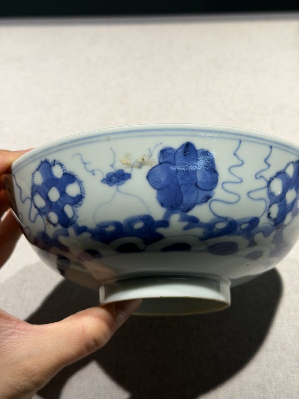 清代 青花人物故事及缠枝花卉纹碗一组六件 - 图25