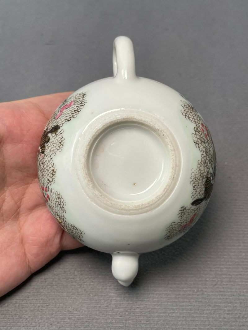 清晚期  粉彩花卉执壶 - 图22