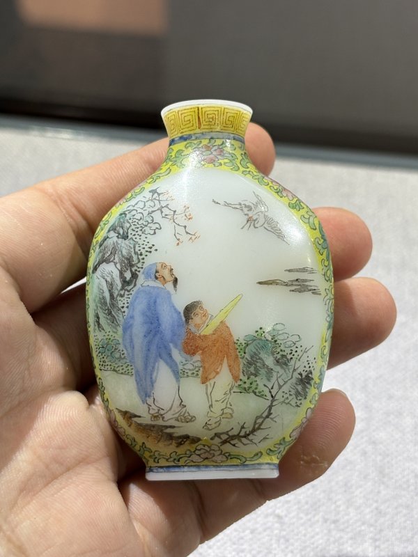 当代 铜胎、料胎珐琅彩鼻烟壶一组五件 - 图5