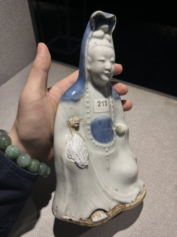 清 青花及粉彩瓷塑一组 - 图4