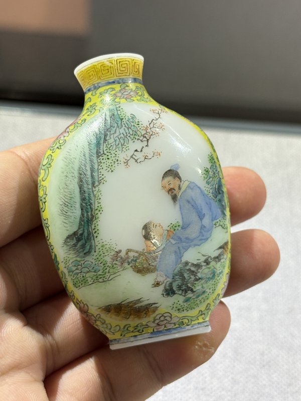 当代 铜胎、料胎珐琅彩鼻烟壶一组五件 - 图7