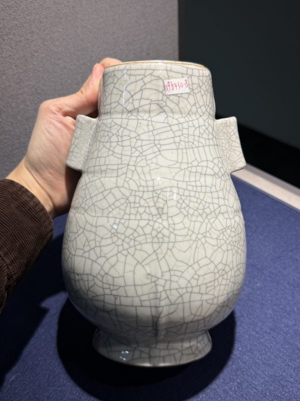 现代 粉彩牡丹花卉纹盘、墨地绿青龙纹盘 - 图7