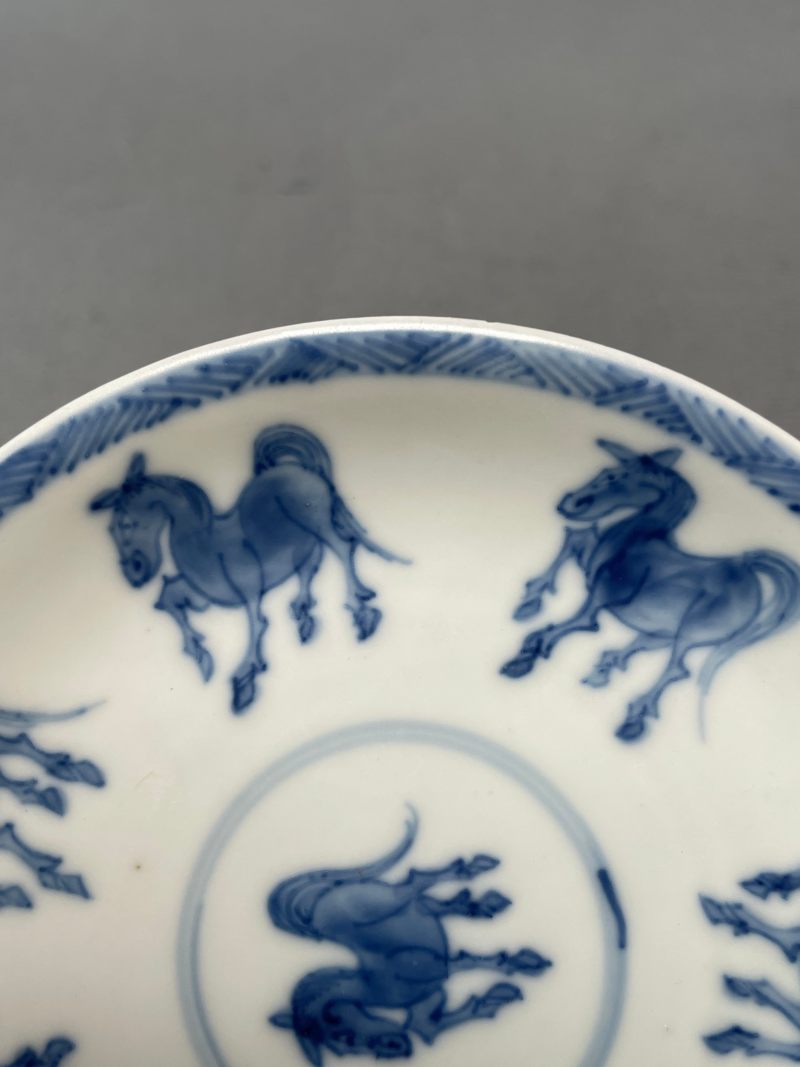 清康熙 青花骏马图杯碟一套 - 图5
