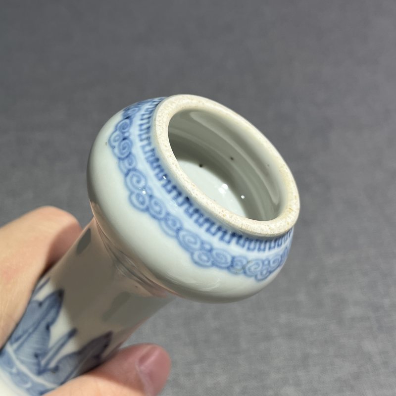 清雍正青花龙纹蒜头瓶 - 图10