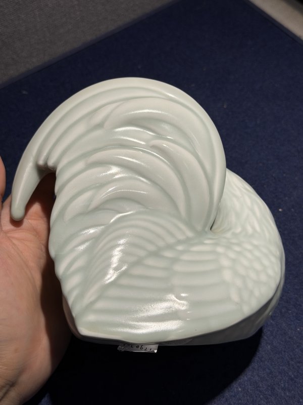 现代 粉青釉鸡形熏 - 图11