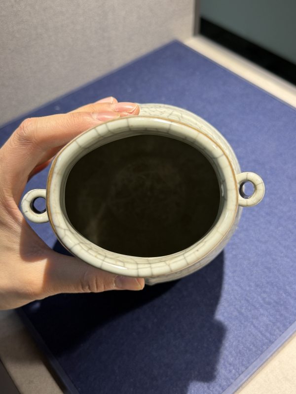 现代 粉彩牡丹花卉纹盘、墨地绿青龙纹盘 - 图9