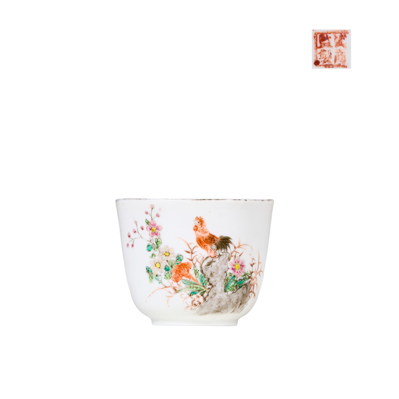 民国 粉彩“石上大吉”图杯