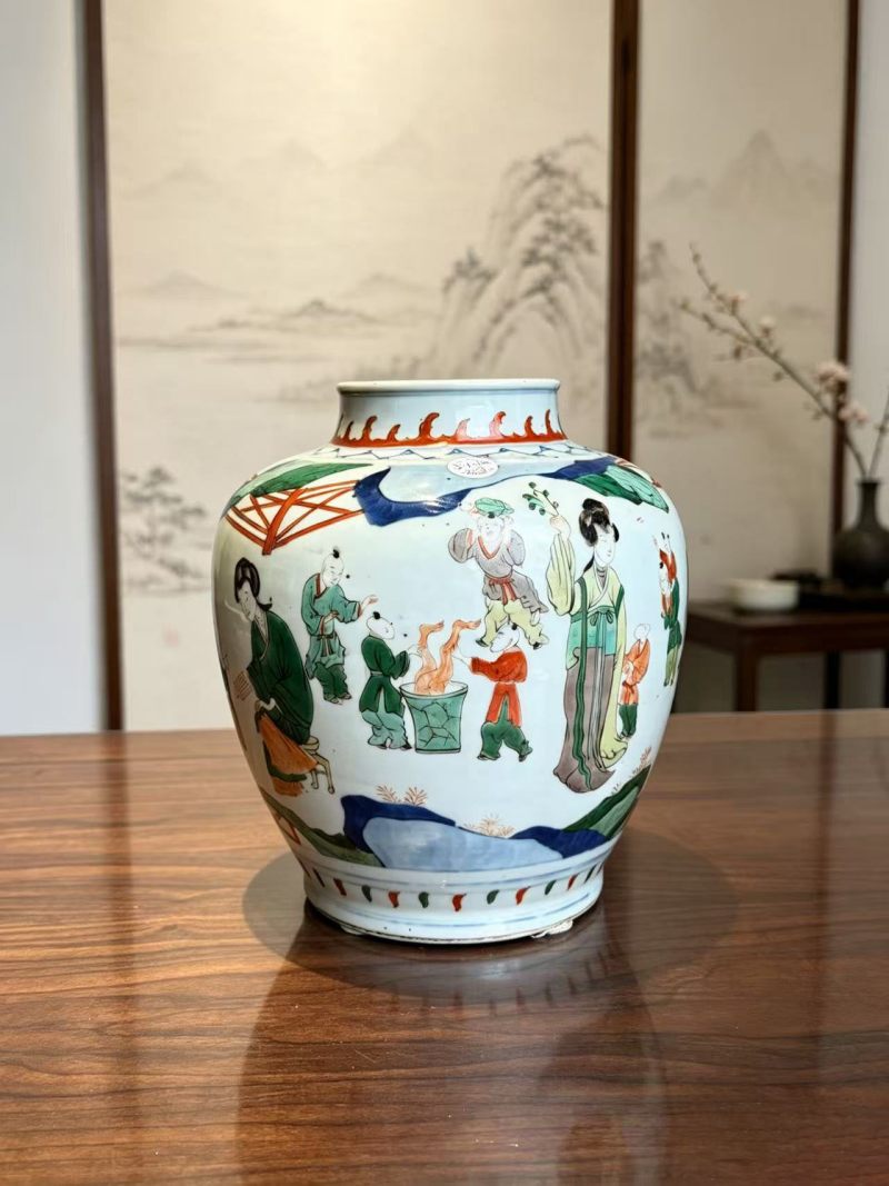 清晚期 五彩四妃十六子罐