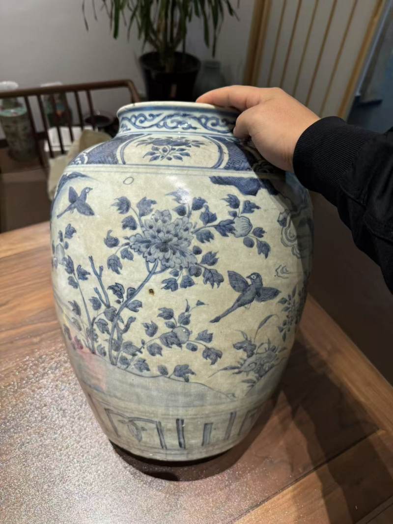 明万历 青花花鸟大罐 - 图2