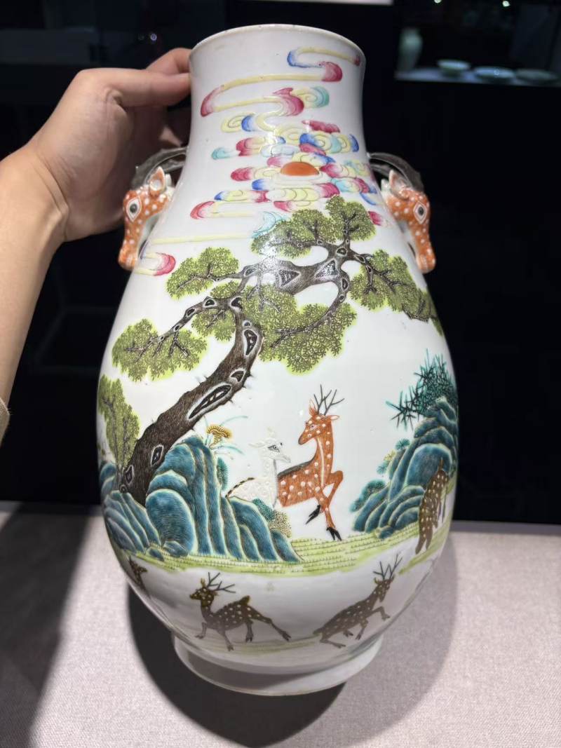 清光绪 粉彩小鹿头尊 - 图8