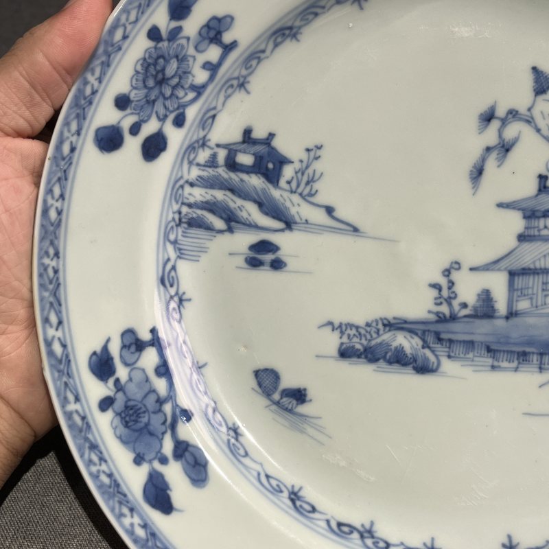 清乾隆青花山水风景盘 - 图6