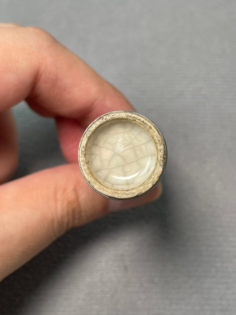 清晚期 浆胎青花龙纹鼻烟壶 - 图16