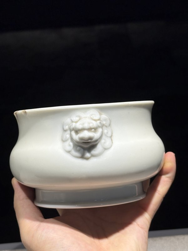 17世纪 德化白釉狮耳炉 - 图5