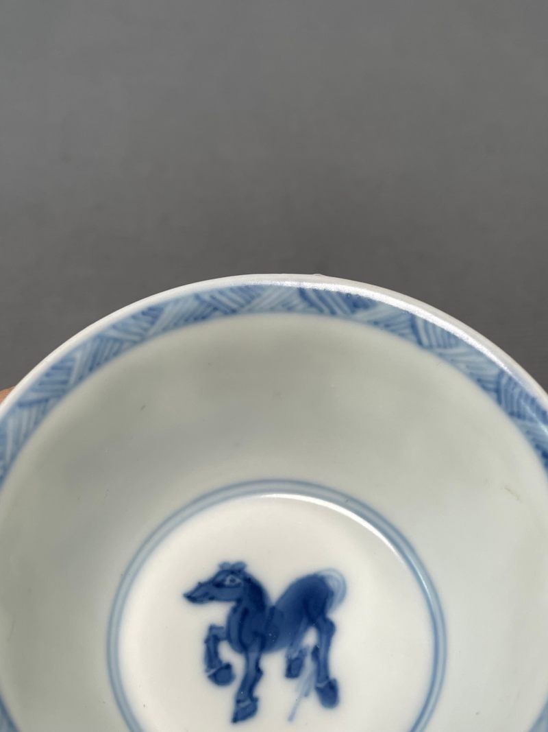 清康熙 青花骏马图杯碟一套 - 图21