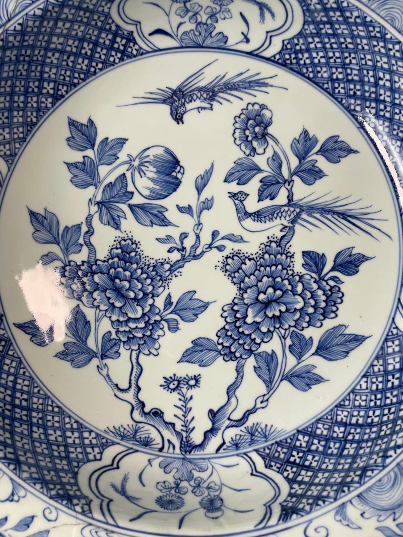 清乾隆  青花花卉纹大盘 - 图5