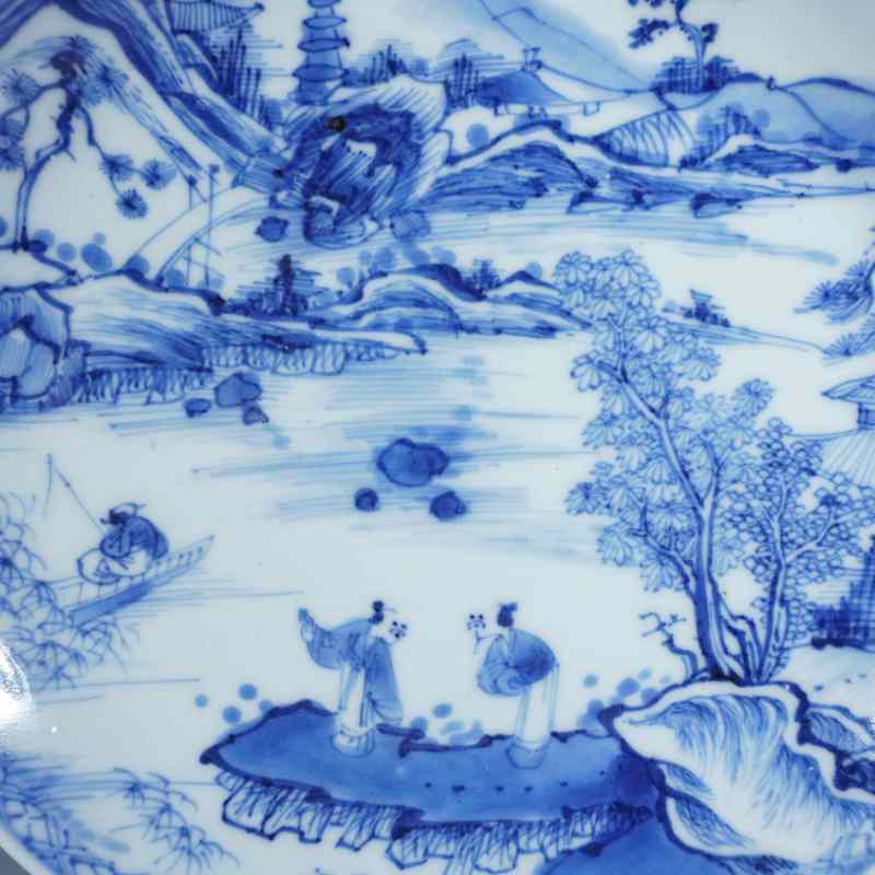 清康熙青花披麻山水人物盘 - 图2