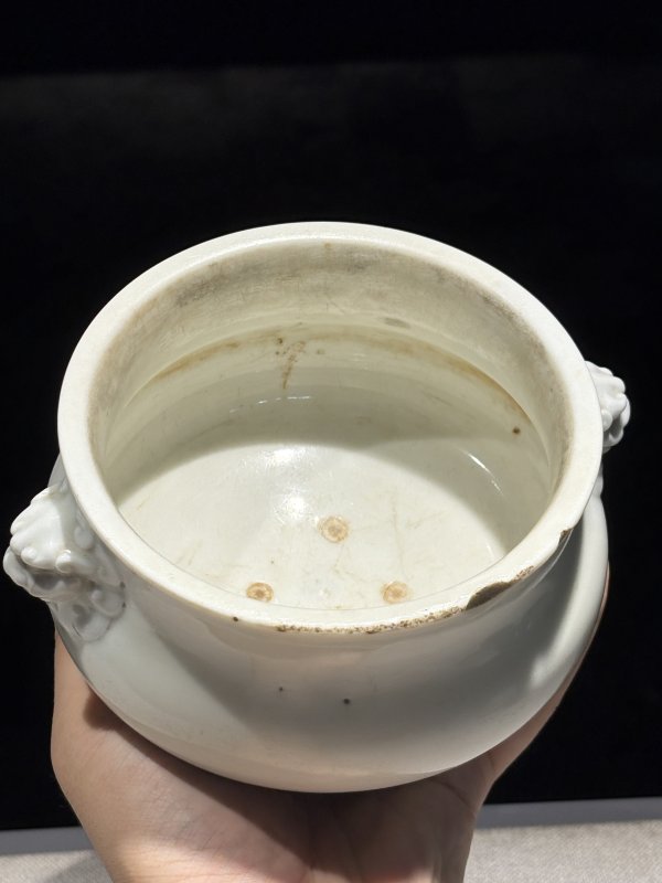 17世纪 德化白釉狮耳炉 - 图6