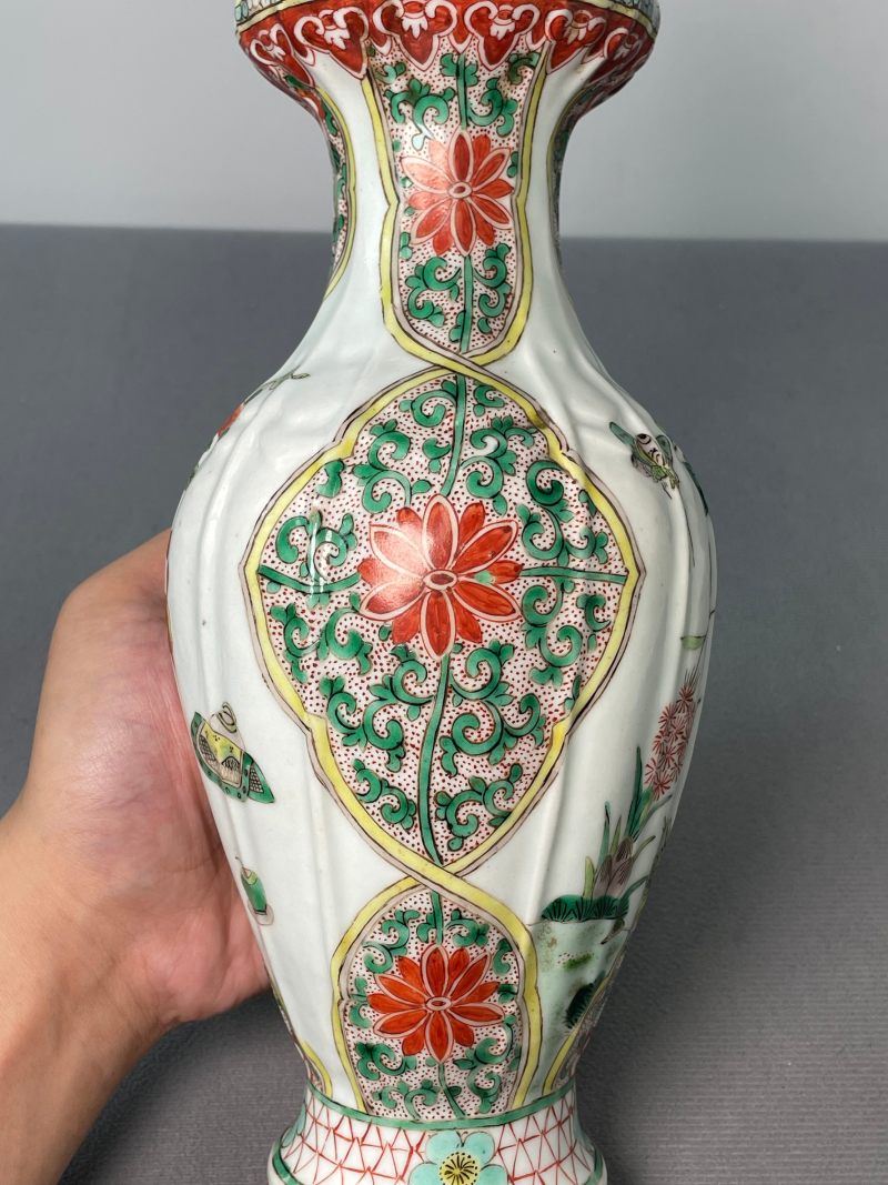 清晚期 五彩花鸟洗口瓶 - 图11