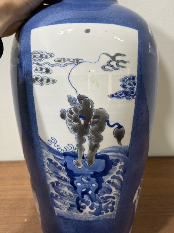 清康熙 洒蓝釉开光青花釉里红麒麟纹瓶（一对） - 图24