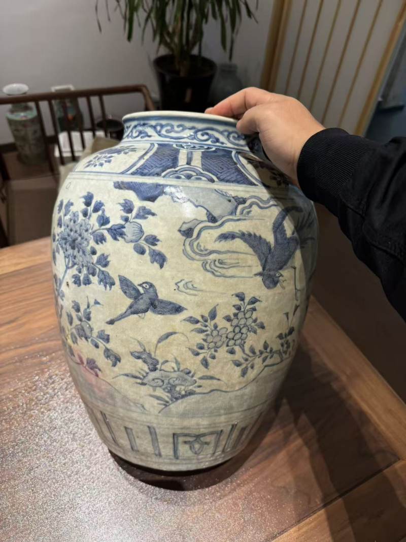 明万历 青花花鸟大罐 - 图6