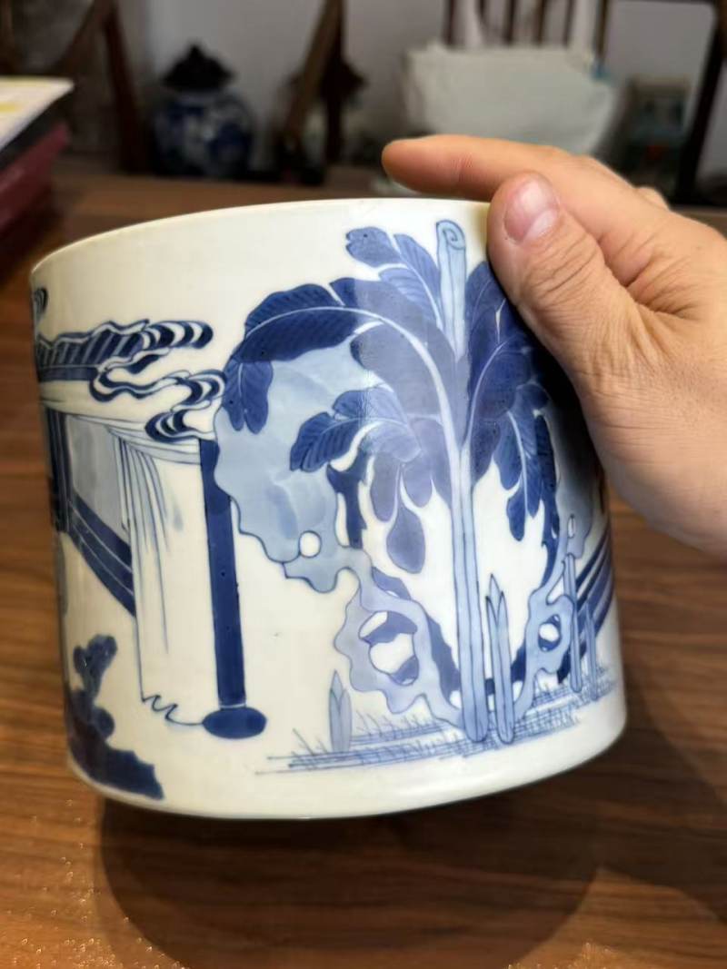 清康熙 青花翻羹不恚故事笔筒 - 图5