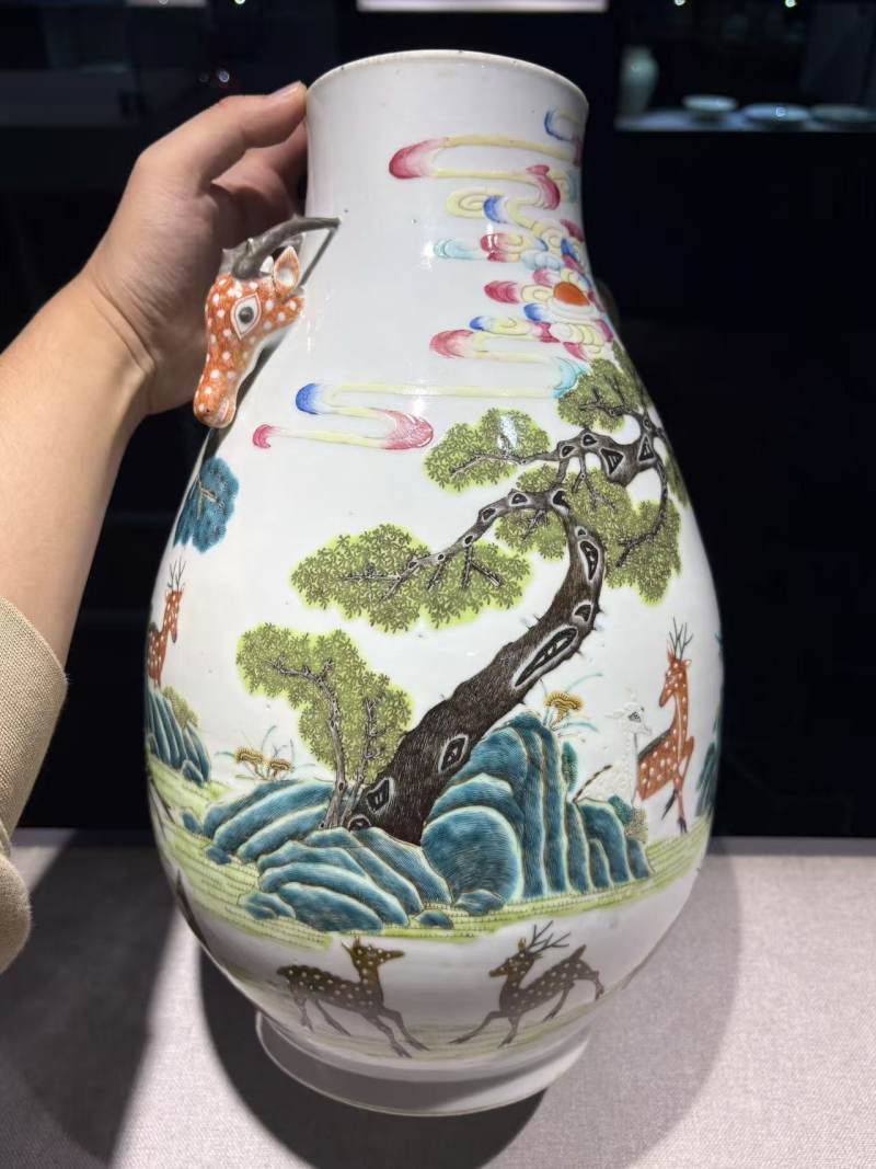 清光绪 粉彩小鹿头尊 - 图12