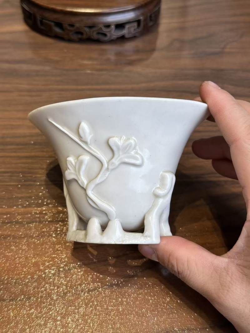 清早期 梅花玉兰纹杯 - 图2