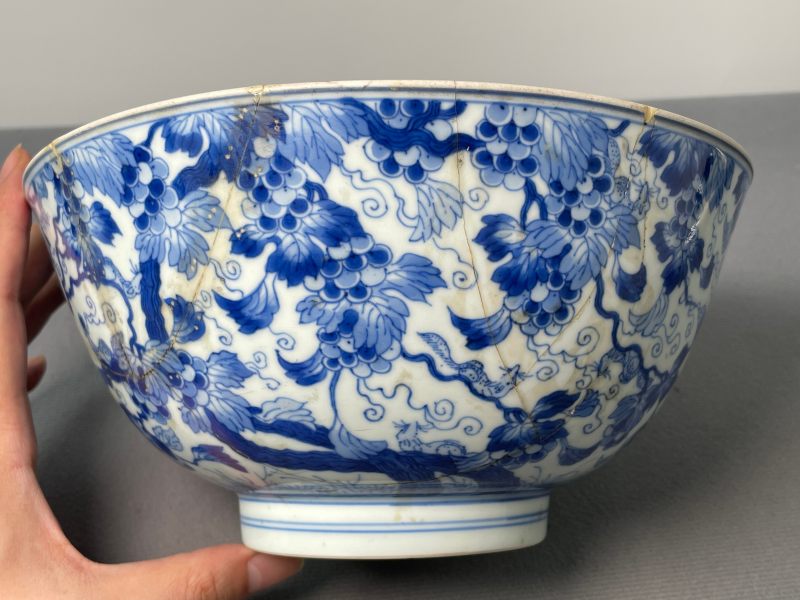 清康熙 青花松鼠葡萄纹碗 - 图5