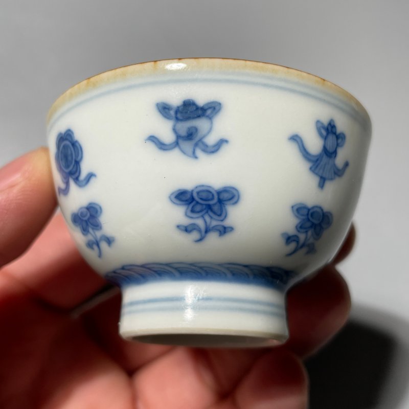 清康熙 青花八宝纹杯 - 图5