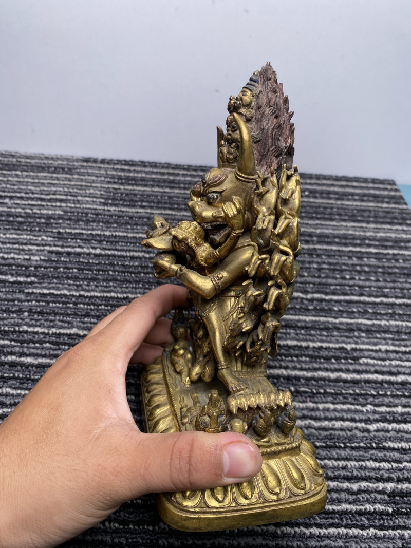 清 铜鎏金嵌宝大威德金刚立像 - 图22