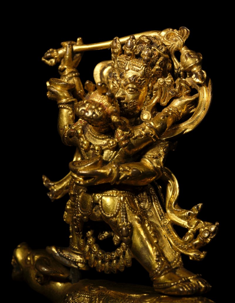 A gilt-bronze figure of Raktayamari and Vajravetali, Mark and period of Yongle | 明永樂　銅鎏金紅閻摩敵與金剛亥母造像　《大明永樂年施》款 - 图7