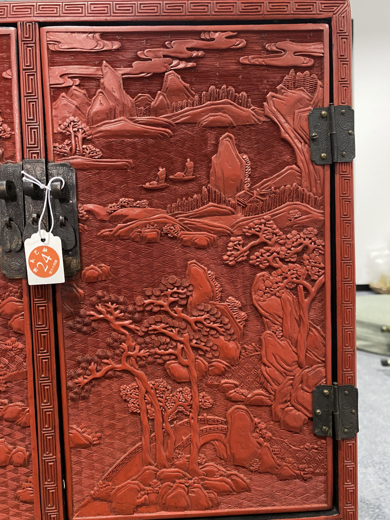 清 剔红山水人物图柜 - 图19