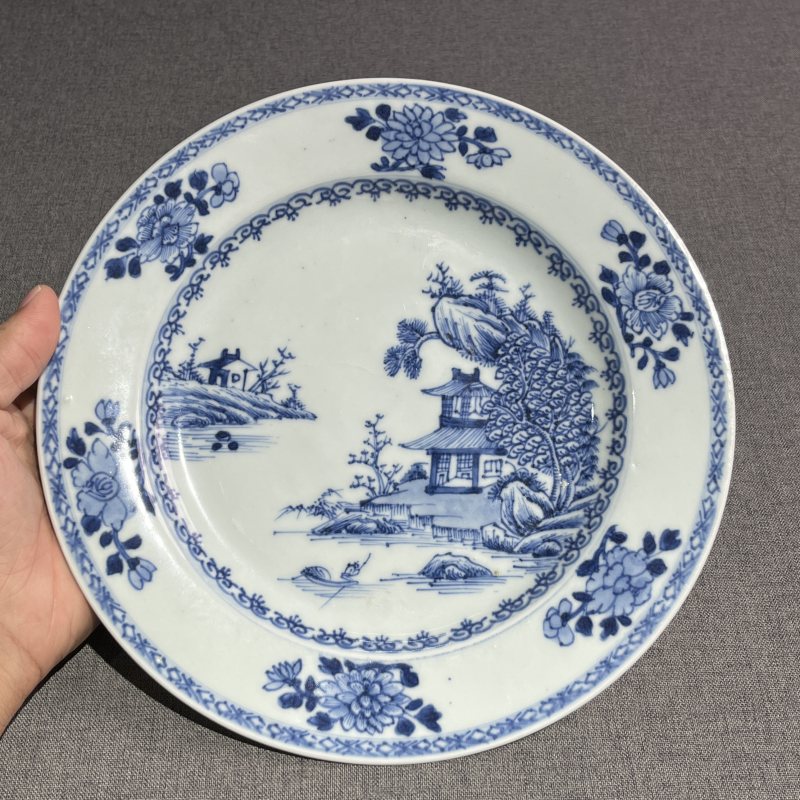 清乾隆青花山水风景盘 - 图4