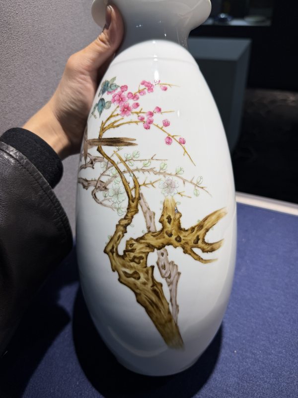1956年 粉彩花鸟纹撇口瓶 - 图5
