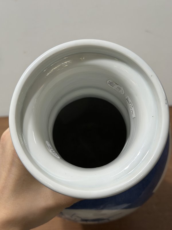 清康熙 洒蓝釉开光青花釉里红麒麟纹瓶（一对） - 图31