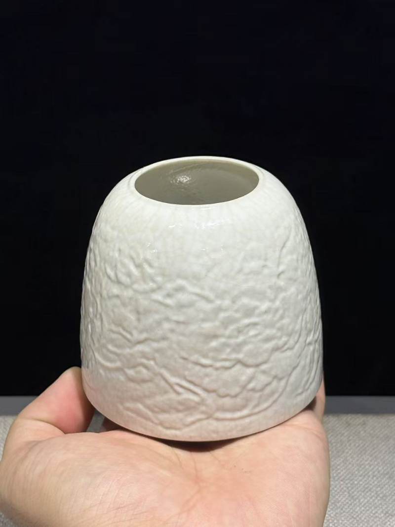 清早期 仿定釉牵牛花纹马蹄水盂（带木座） - 图10