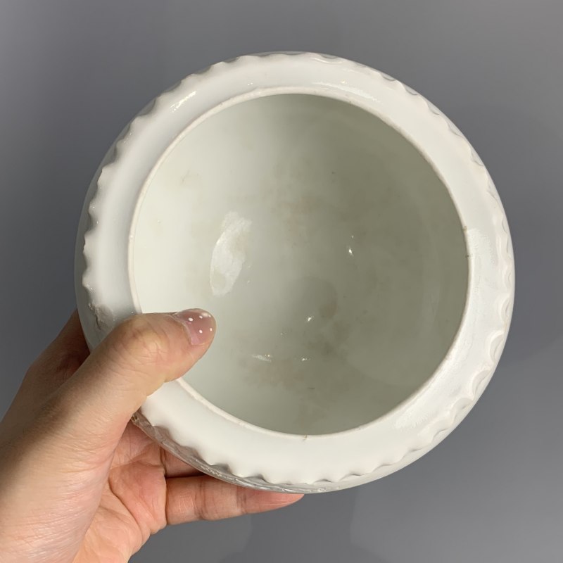 明代 白釉花口钵 - 图4