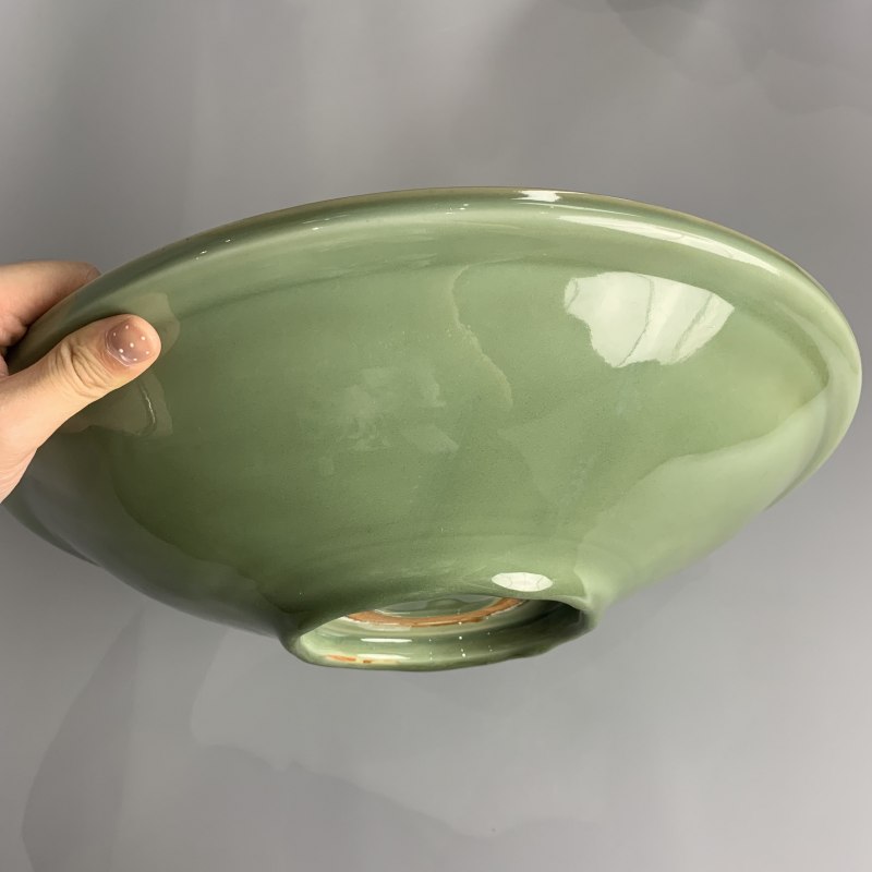明代 龙泉窑翠青釉菊瓣纹大盘 - 图4