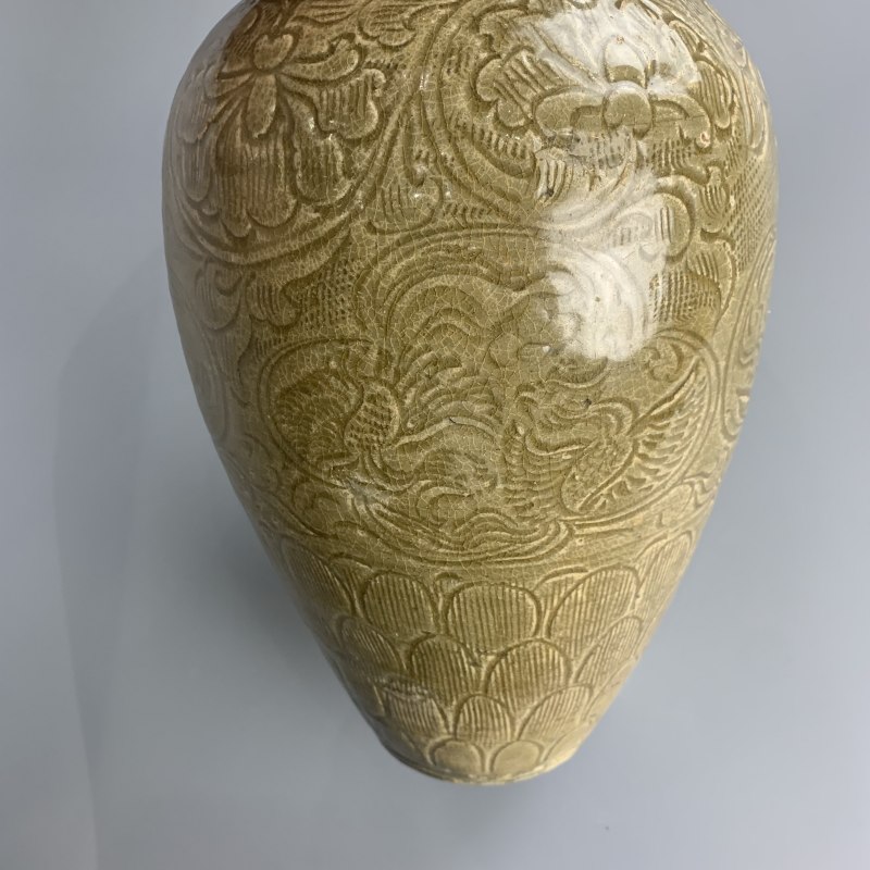 明代 青黄釉刻鸾凤和鸣梅瓶 - 图5