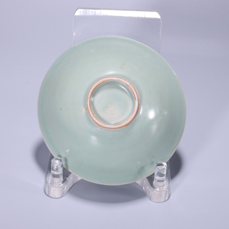 明代 龙泉窑青釉深腹刻花盏 - 图2