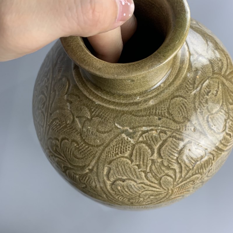 明代 青黄釉刻鸾凤和鸣梅瓶 - 图11