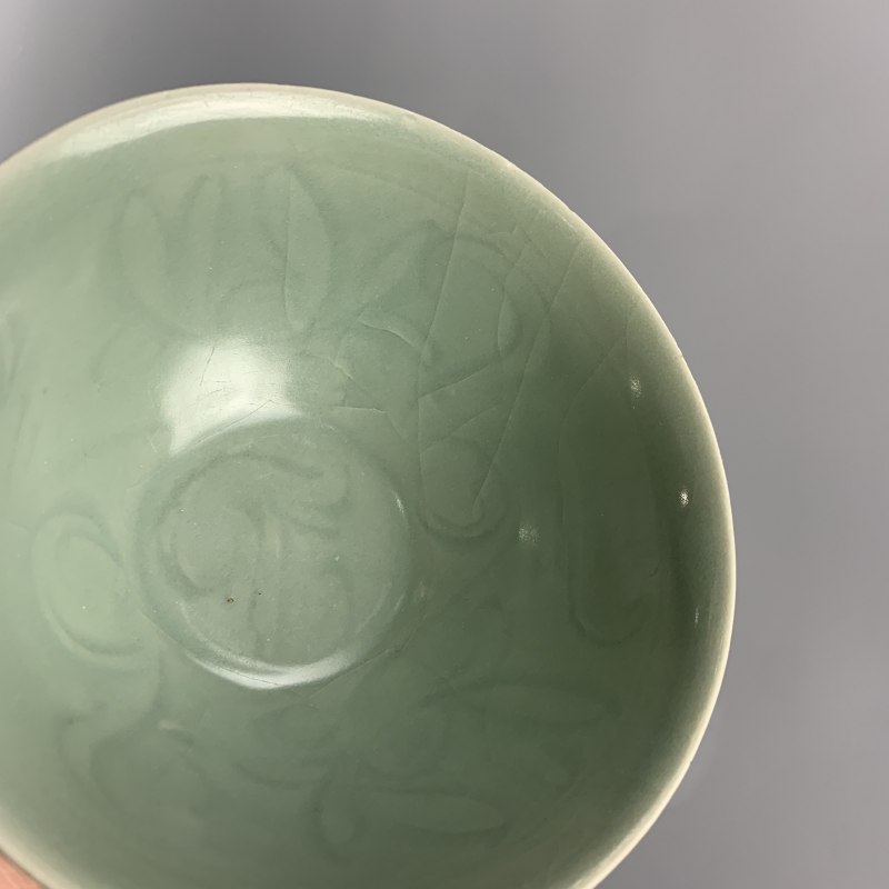 明代 龙泉窑青釉深腹刻花盏 - 图6