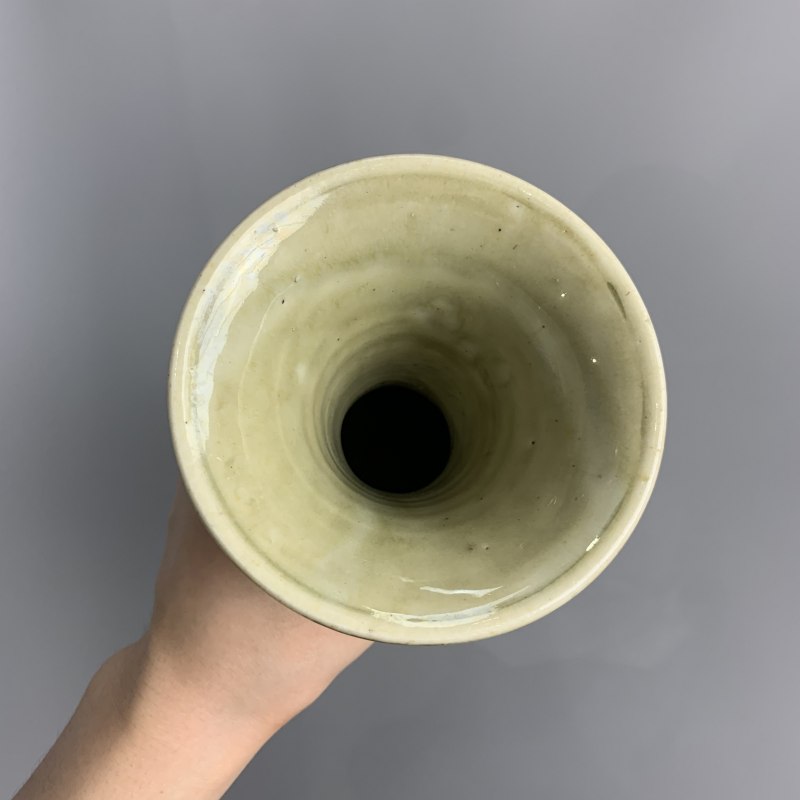 明代 龙泉窑青黄釉刻花盘口瓶 - 图6